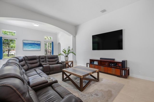17038 N 61st Pl Place N, Loxahatchee, FL 33470