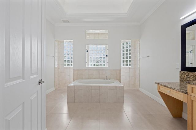17038 N 61st Pl Place N, Loxahatchee, FL 33470
