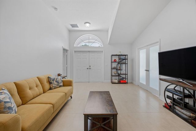 17038 N 61st Pl Place N, Loxahatchee, FL 33470