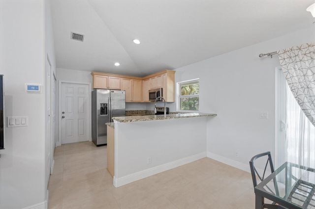 17038 N 61st Pl Place N, Loxahatchee, FL 33470