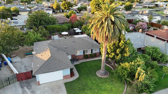 3849 E Dayton Ave, Fresno, CA 93726