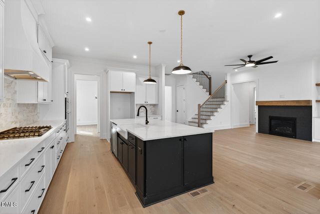 2706 Pathway Drive, Chapel Hill, NC 27516