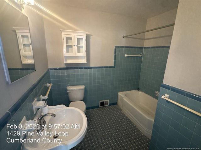 1429 Pine Valley Loop, Fayetteville, NC 28305