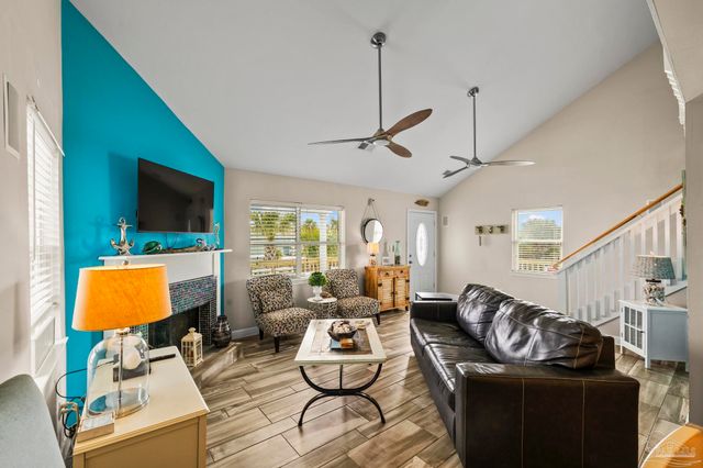 1304 Via Deluna Dr, Pensacola Beach, FL 32561