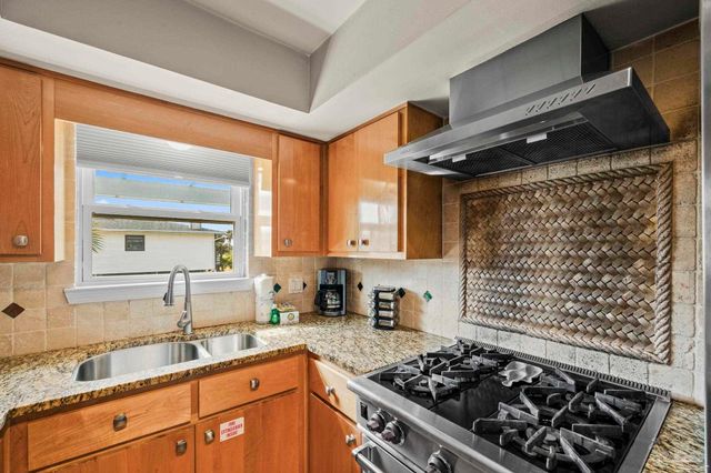 1304 Via Deluna Dr, Pensacola Beach, FL 32561