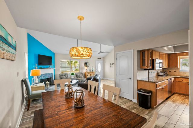 1304 Via Deluna Dr, Pensacola Beach, FL 32561