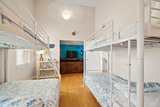 1304 Via Deluna Dr, Pensacola Beach, FL 32561