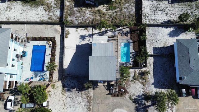 1304 Via Deluna Dr, Pensacola Beach, FL 32561