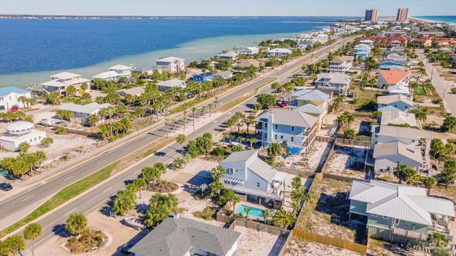 1304 Via Deluna Dr, Pensacola Beach, FL 32561