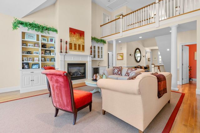 36 Troon Way, Mashpee, MA 02649