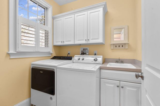 36 Troon Way, Mashpee, MA 02649