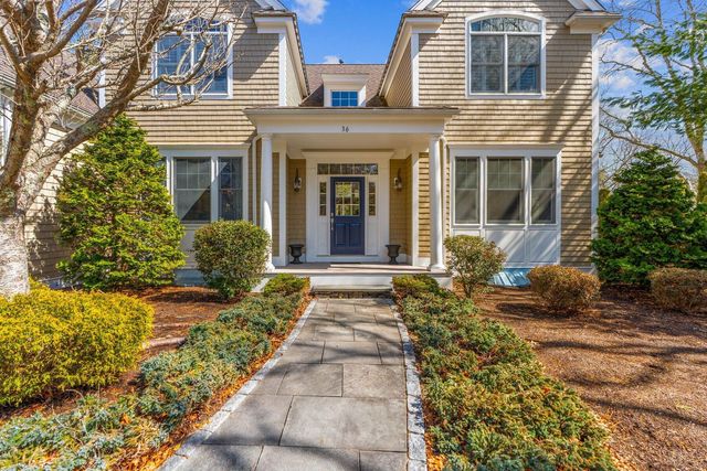 36 Troon Way, Mashpee, MA 02649