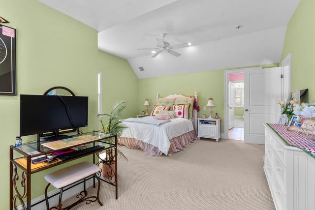 36 Troon Way, Mashpee, MA 02649