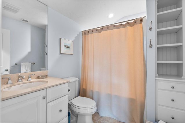 36 Troon Way, Mashpee, MA 02649