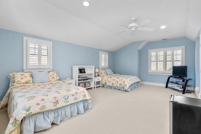 36 Troon Way, Mashpee, MA 02649