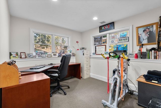 36 Troon Way, Mashpee, MA 02649