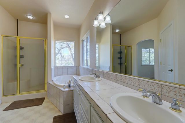 19890 Perimeter Rd, Grass Valley, CA 95949