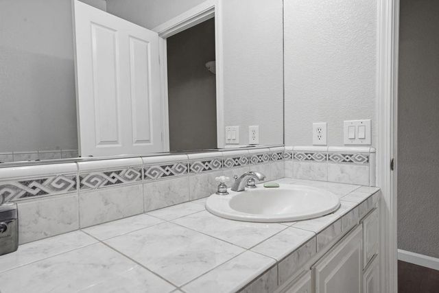 19890 Perimeter Rd, Grass Valley, CA 95949