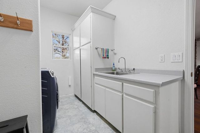 19890 Perimeter Rd, Grass Valley, CA 95949