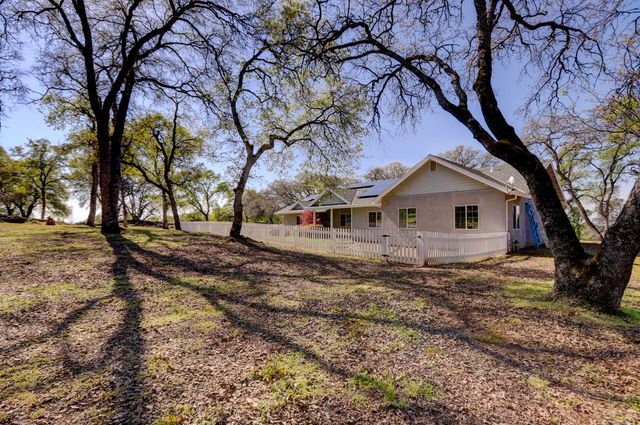 19890 Perimeter Rd, Grass Valley, CA 95949