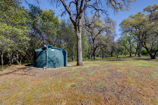 19890 Perimeter Rd, Grass Valley, CA 95949
