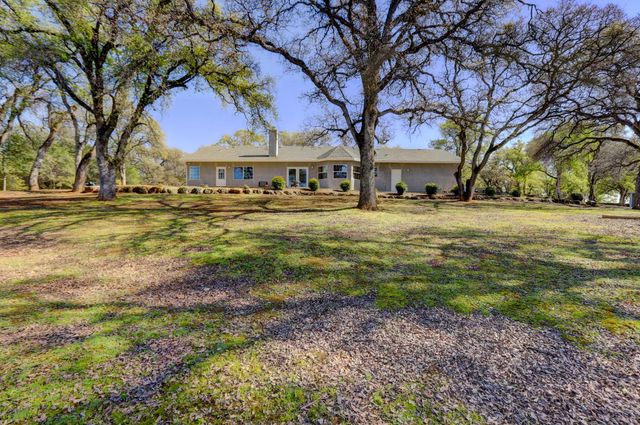 19890 Perimeter Rd, Grass Valley, CA 95949