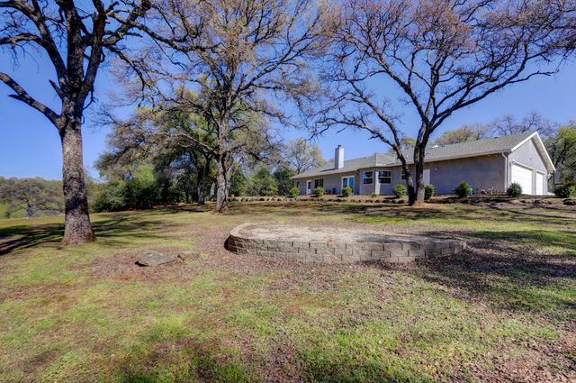 19890 Perimeter Rd, Grass Valley, CA 95949