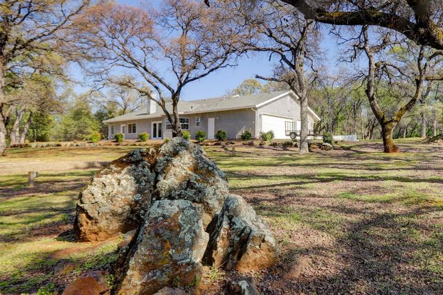 19890 Perimeter Rd, Grass Valley, CA 95949