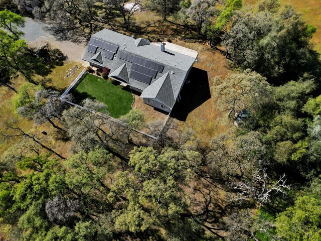 19890 Perimeter Rd, Grass Valley, CA 95949