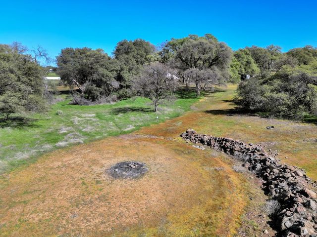 19890 Perimeter Rd, Grass Valley, CA 95949