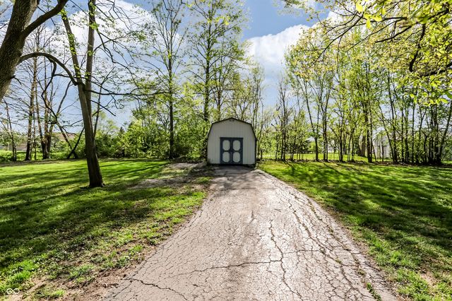2200 Sunnybrook Lane, Lebanon, IN 46052
