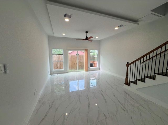 7937 Fowlie Street, Houston, TX 77028