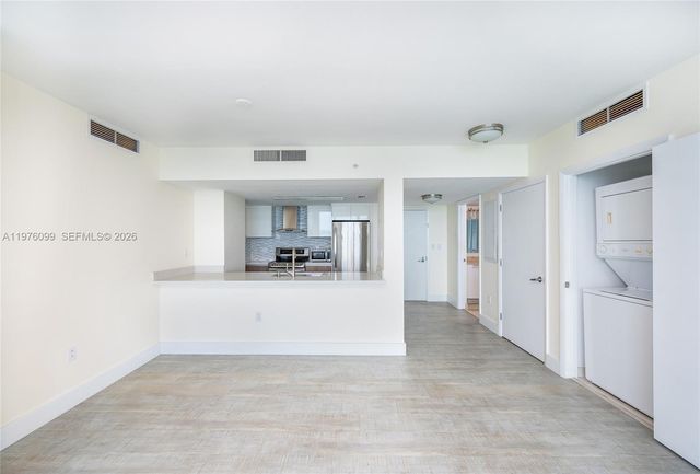 1800 N Bayshore Dr 2503, Miami, FL 33132