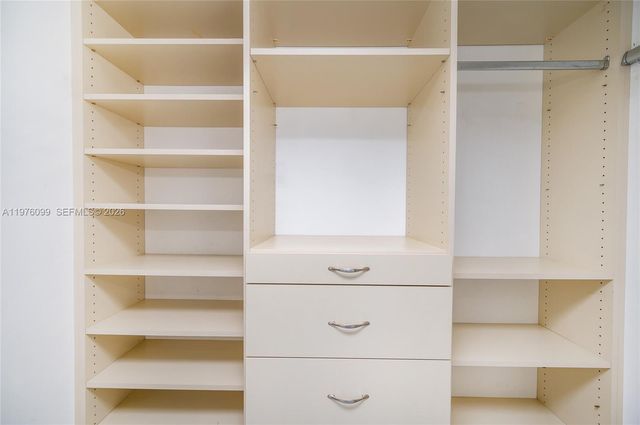 1800 N Bayshore Dr 2503, Miami, FL 33132