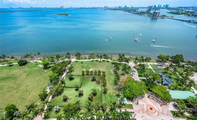 1800 N Bayshore Dr 2503, Miami, FL 33132