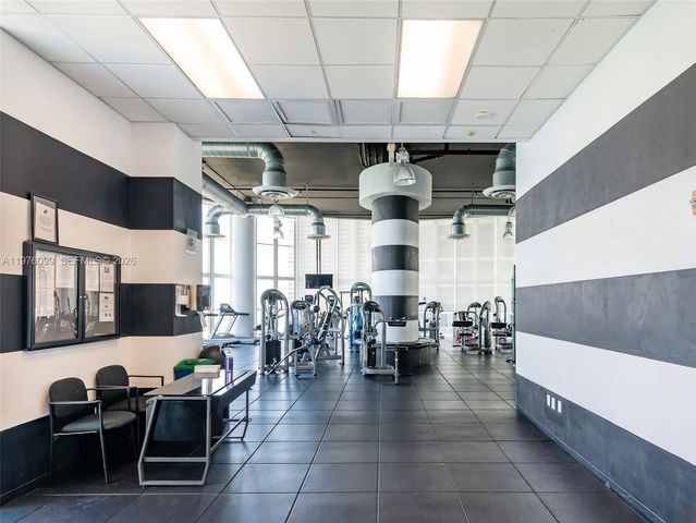 1800 N Bayshore Dr 2503, Miami, FL 33132