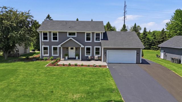 2734 Shadow Wood Court, Chaska, MN 55318