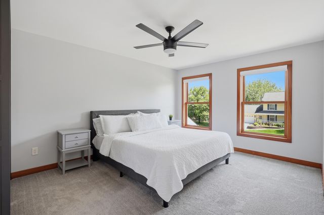 2734 Shadow Wood Court, Chaska, MN 55318