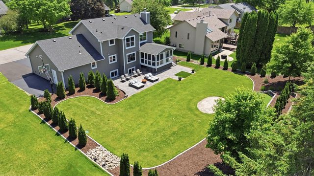 2734 Shadow Wood Court, Chaska, MN 55318