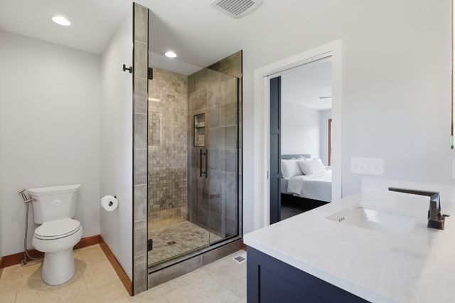 2734 Shadow Wood Court, Chaska, MN 55318