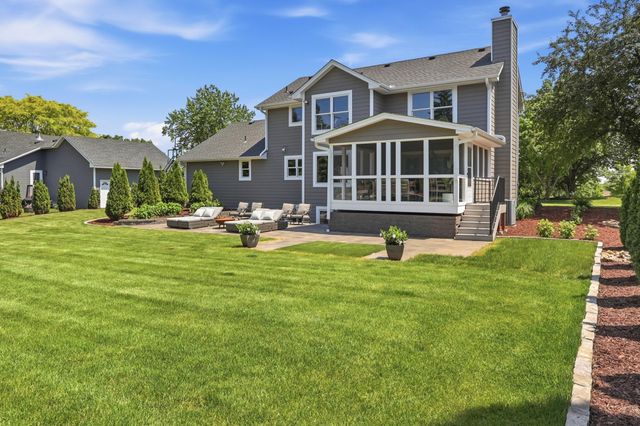 2734 Shadow Wood Court, Chaska, MN 55318