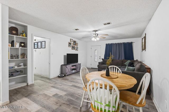 43 Pine Hill Drive, Carriere, MS 39426