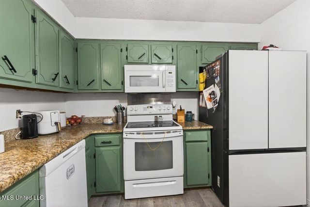 43 Pine Hill Drive, Carriere, MS 39426