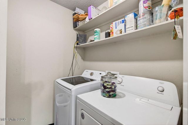 43 Pine Hill Drive, Carriere, MS 39426