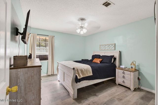 43 Pine Hill Drive, Carriere, MS 39426