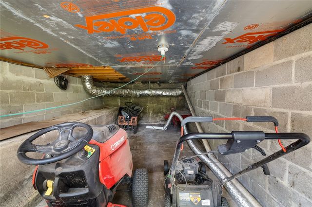 1505 N Spring Road, Harrison, AR 72601