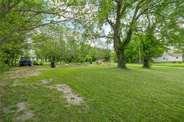 1505 N Spring Road, Harrison, AR 72601