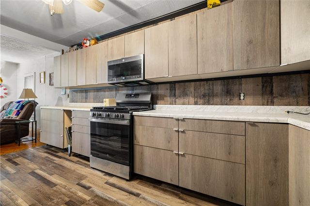 1505 N Spring Road, Harrison, AR 72601