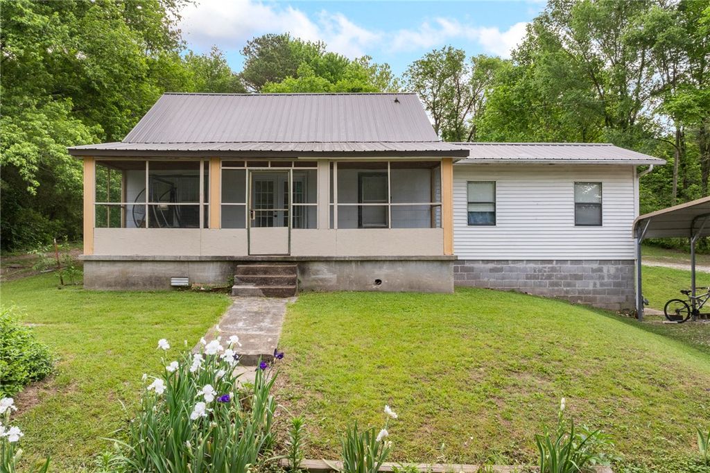 1505 N Spring Road, Harrison, AR 72601