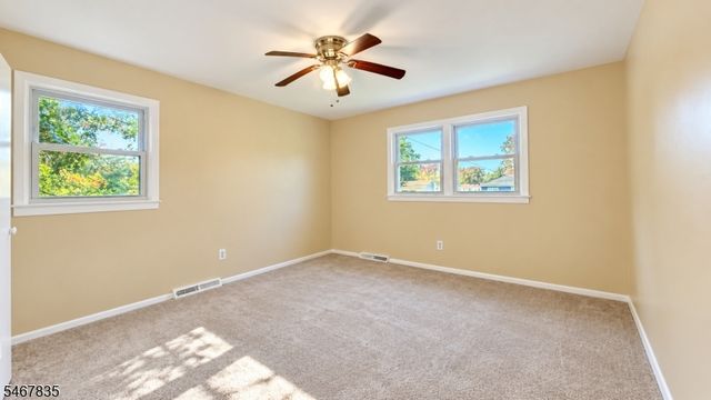 34 Winthrop Dr, Manalapan Twp., NJ 07726